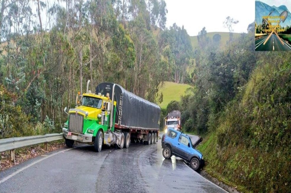 Múltiple accidente en Boyacá involucró al menos a seis vehículos