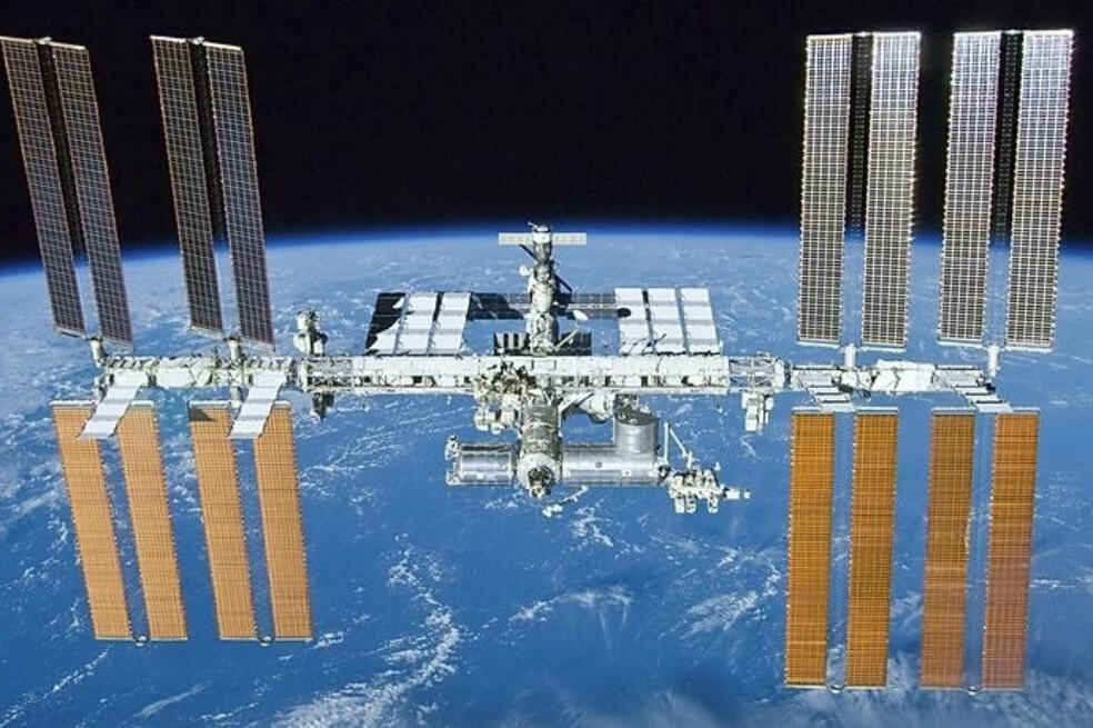 Tres turistas podrán pasar una semana en la Estación Espacial