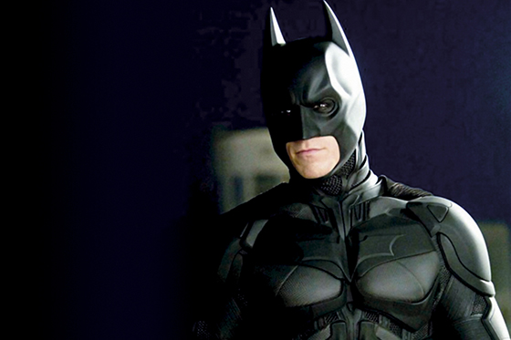 ¿Quiénes han usado la máscara de Batman en series y películas desde 1943?