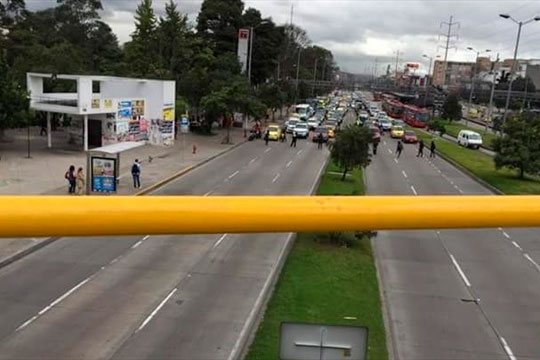 Suspenden clases en Universidad Nacional por presencia de encapuchados