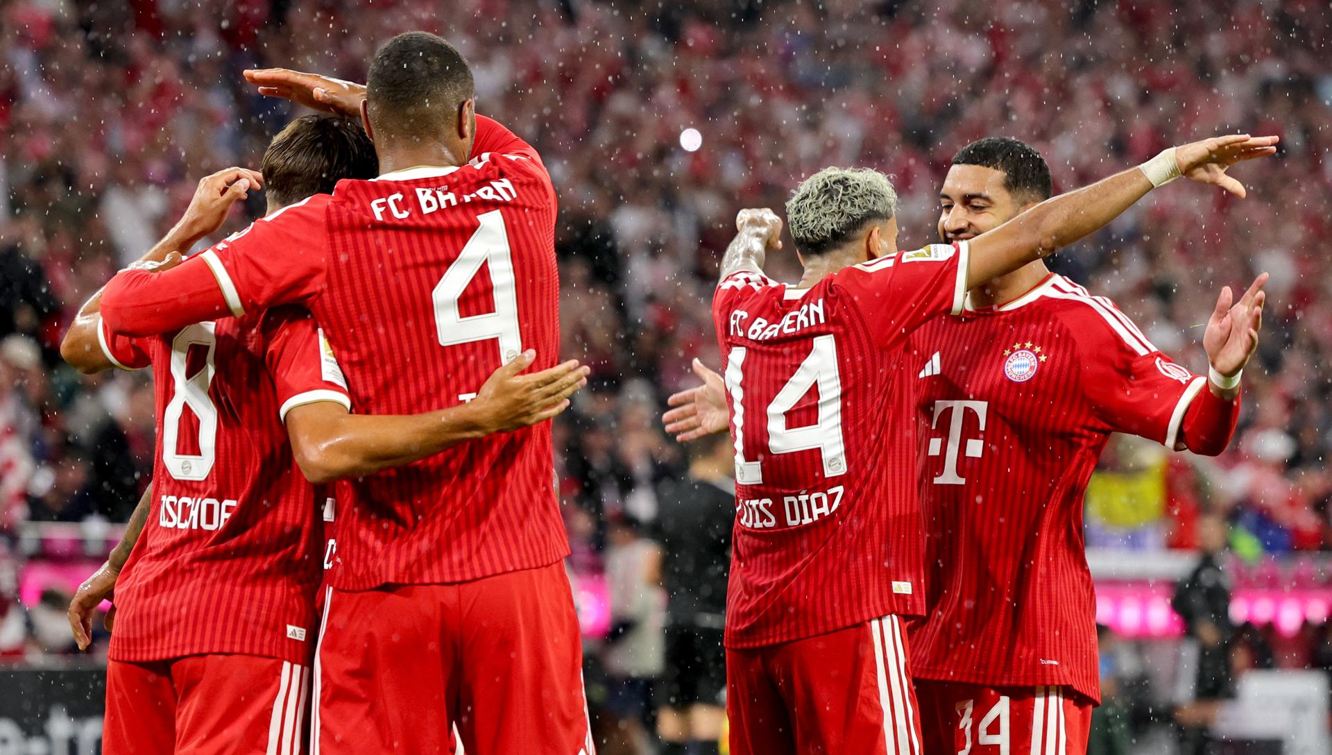 Bayern Múnich tuvo un segundo tiempo aplanador y goleó 5-1 en el debut de la Bundesliga