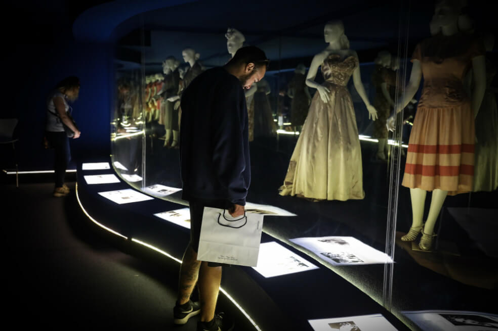El Museo Evita de Buenos Aires (Argentina), exhibe algunas de las reconocidas prendas de Evita Perón.