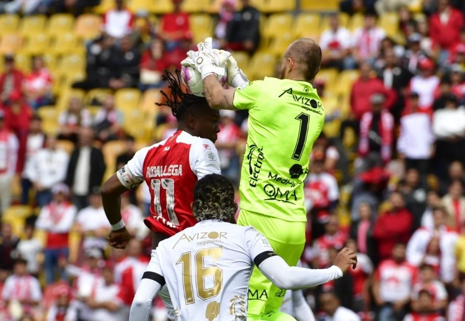 En imágenes: así se vivió la derrota de Santa Fe frente a Llaneros en El Campín