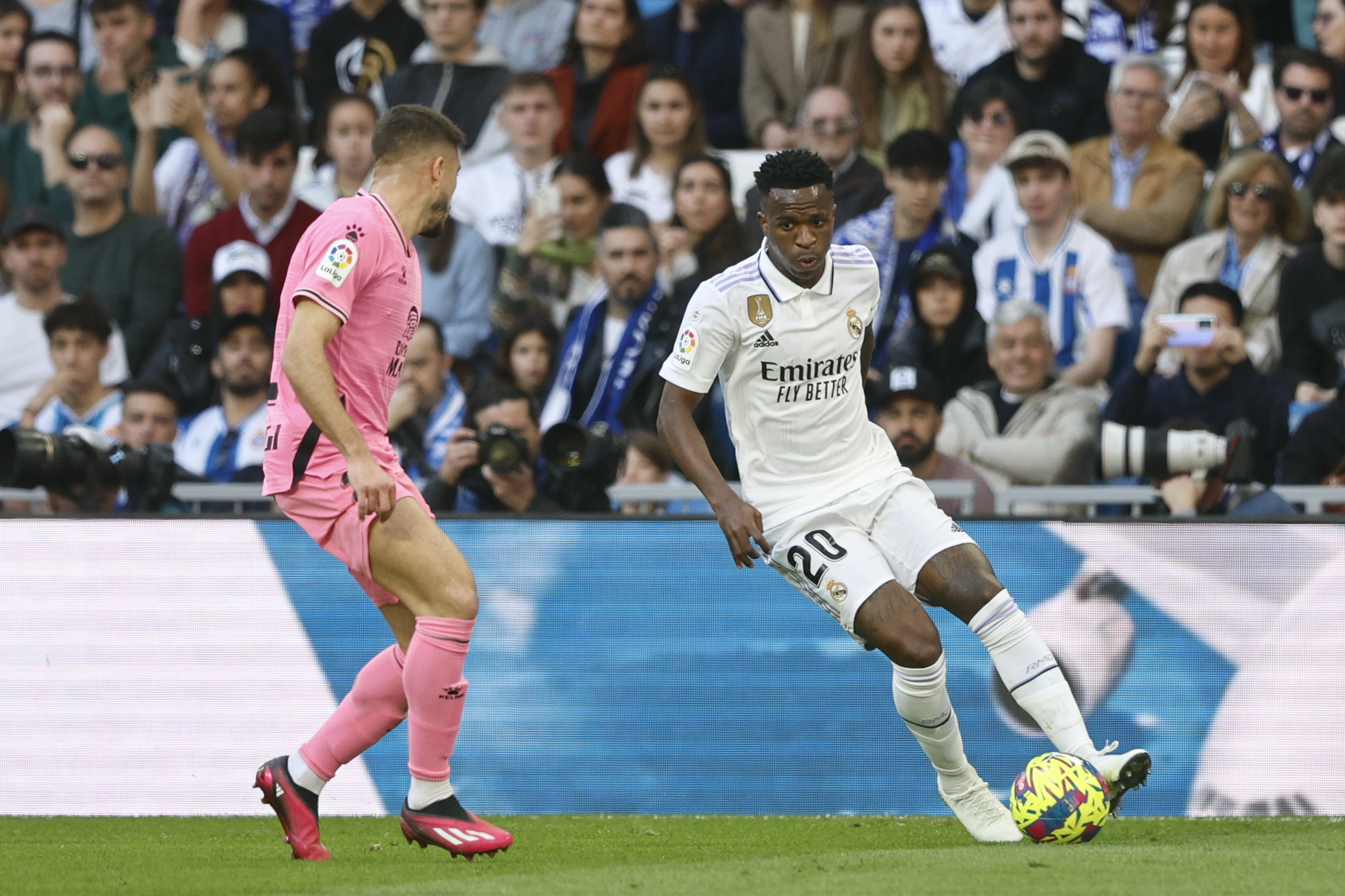 LaLiga: Real Madrid venció al Espanyol y se acercó a Barcelona