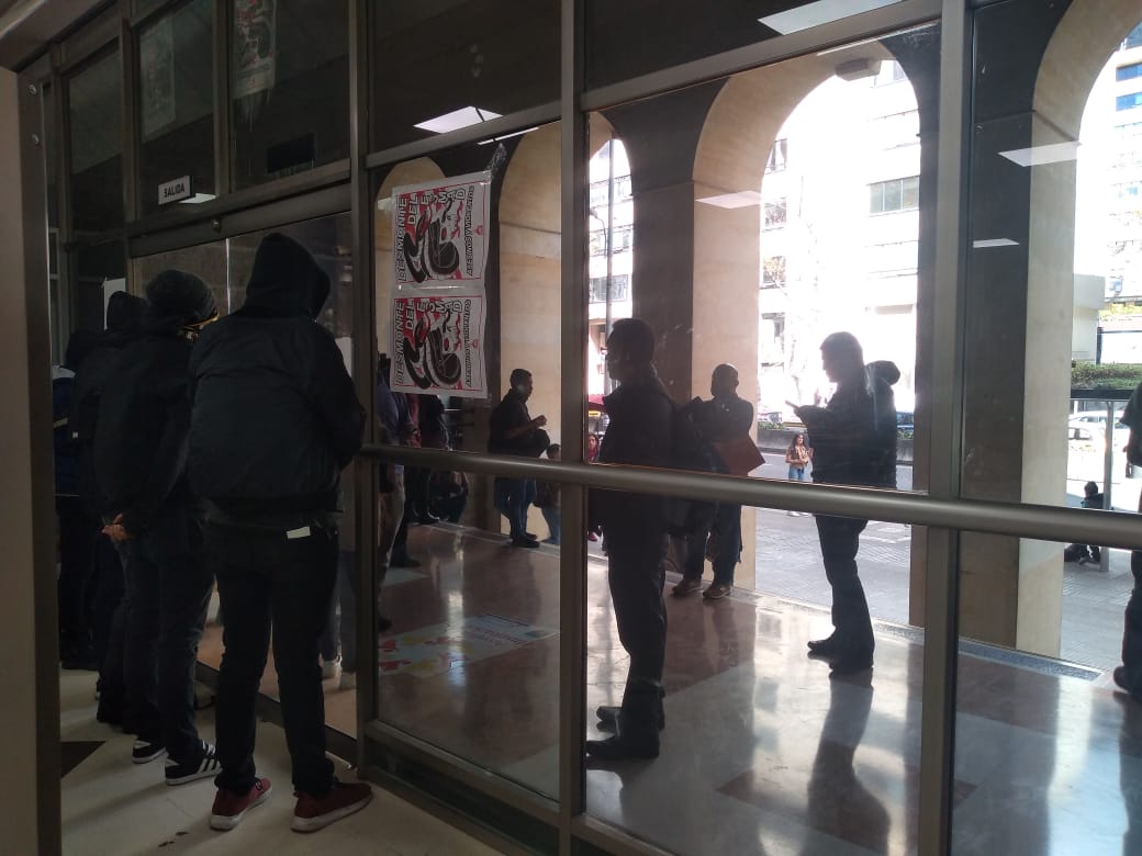 Estudiantes se tomaron pacíficamente edificio de la Universidad Distrital