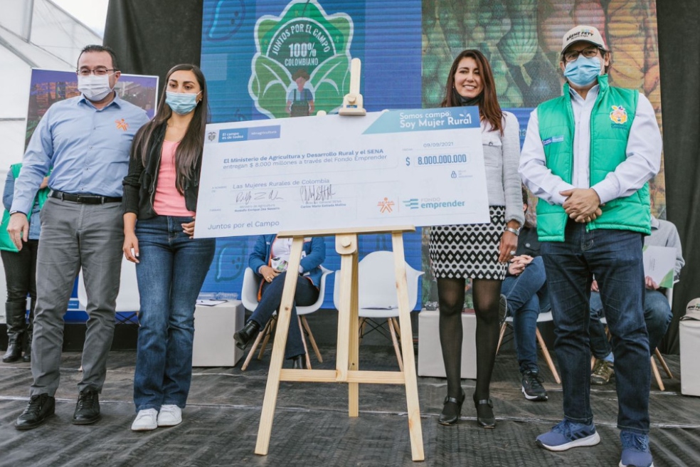 Minagricultura lanza convocatoria para apoyar emprendimientos de mujeres rurales