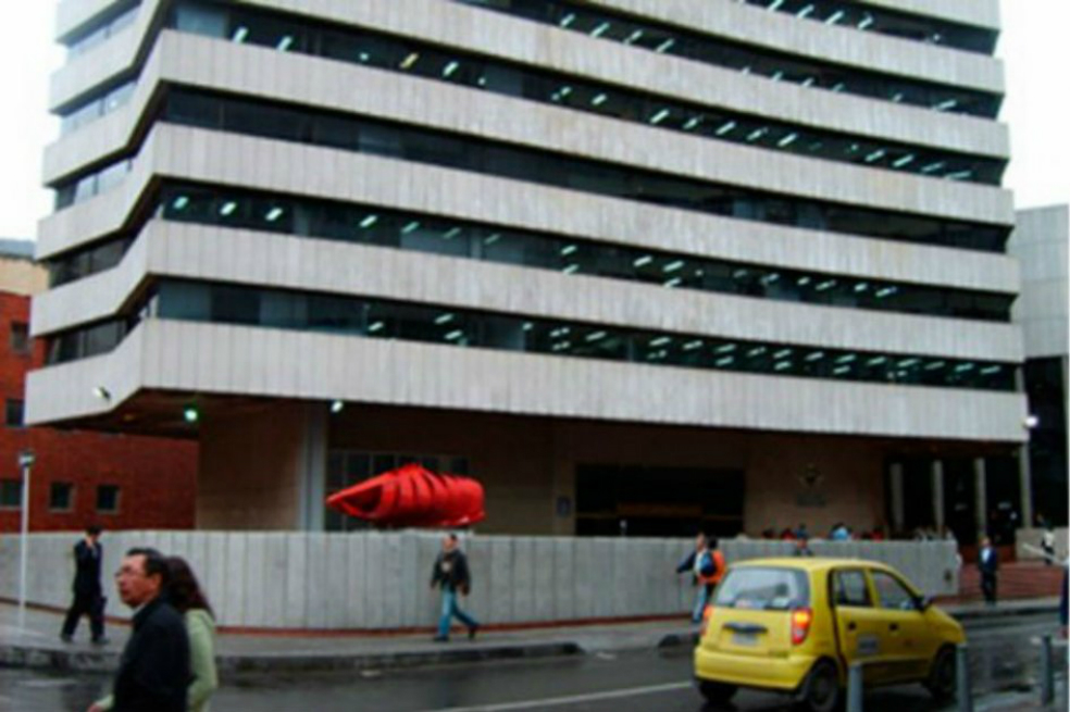Inhabilitan por 13 años a exdirectora de la Corporación Autónoma Regional del Valle