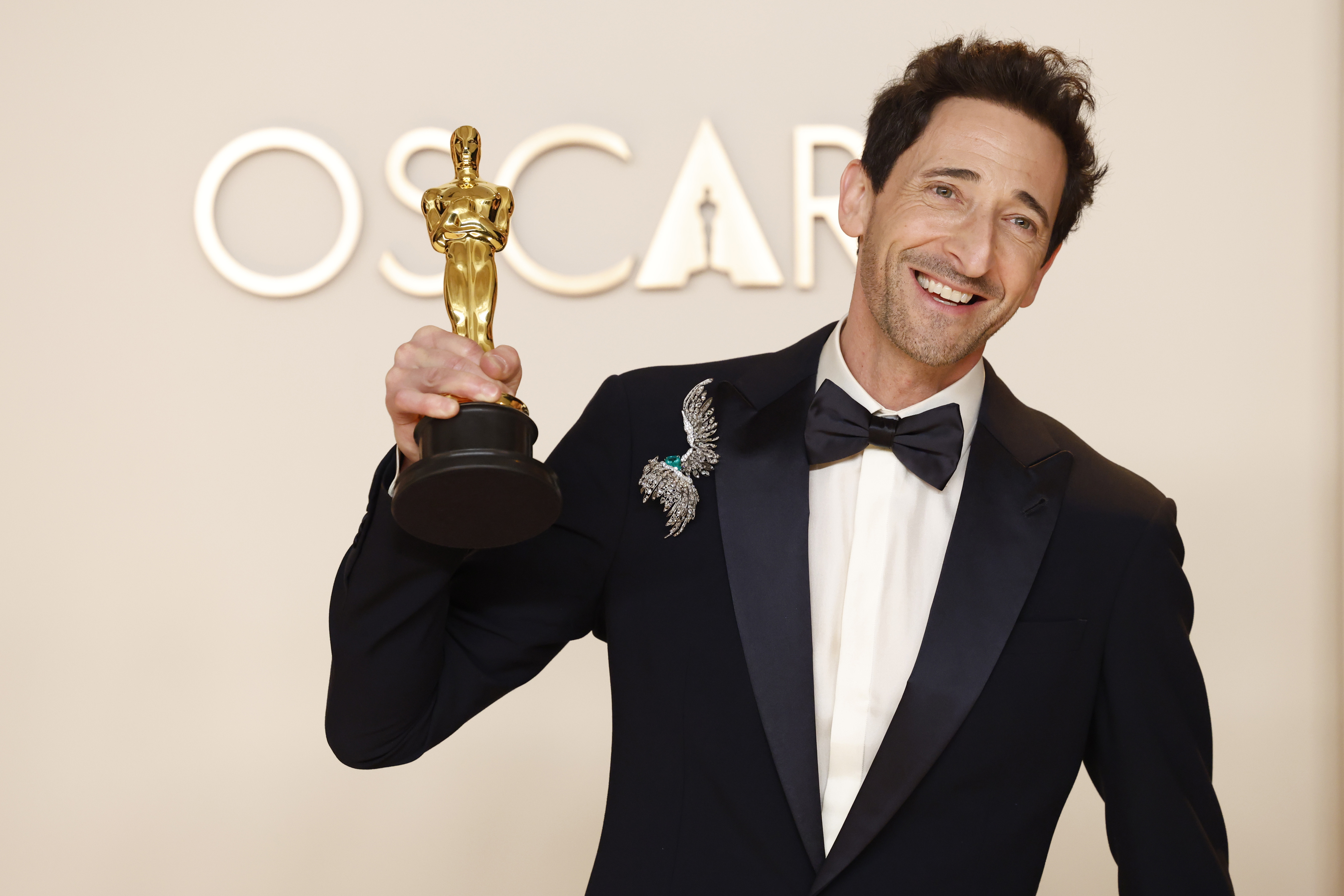 LOS ANGELES (United States), 03/03/2025.- Adrien Brody, winner of the Best Actor in a Leading Role for “The Brutalist”, poses in the press room during the 97th annual Academy Awards ceremony at the Dolby Theatre in the Hollywood neighborhood of Los Angeles, California, USA, 02 March 2025. EFE/EPA/CAROLINE BREHMAN