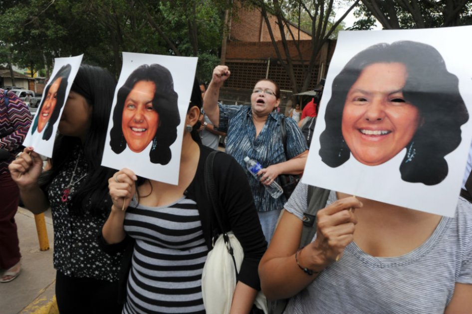 El homicidio de Cáceres, miembro de la etnia lenca y madre de cuatro hijos, causó indignación y protestas en Honduras. /AFP