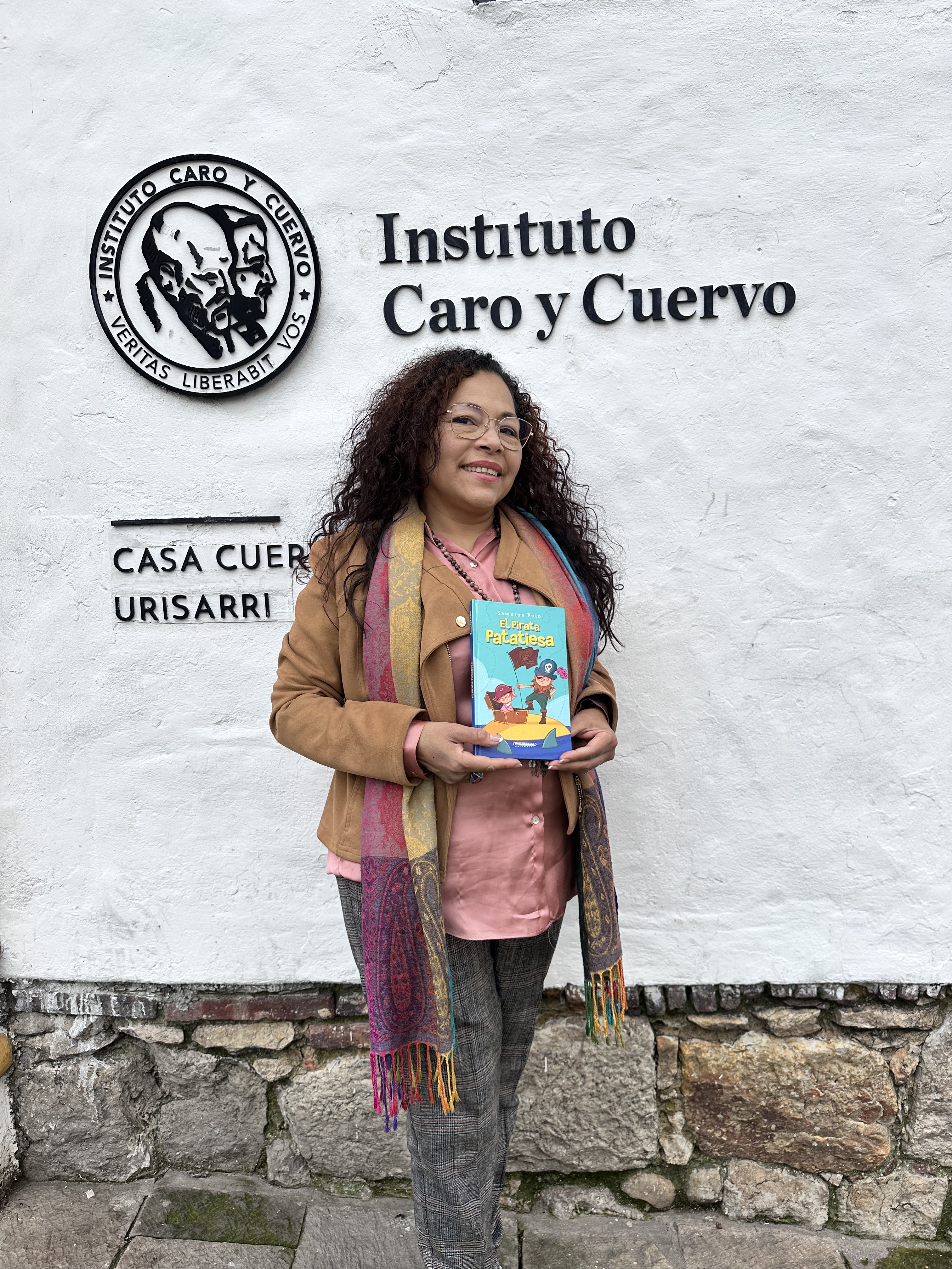 Samarys Polo ha escrito libros como “Diario de un caimán”, “Camarón que se duerme”, “Estrellas en las manos de Lucía”, entre otros.