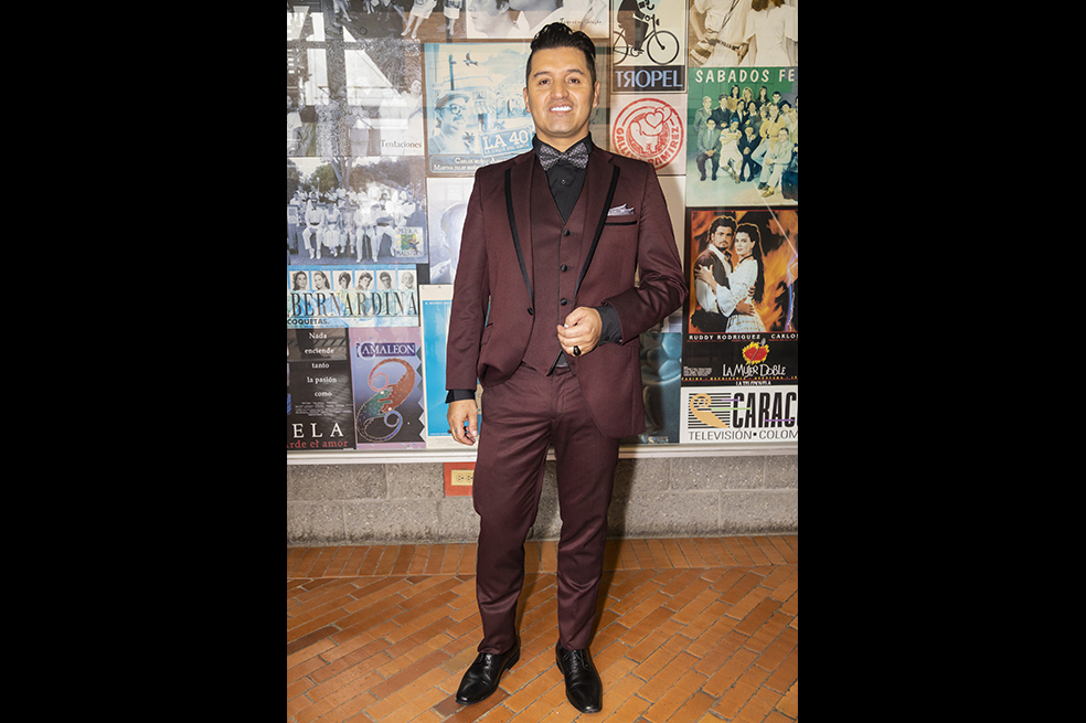 Hassam Gomez 50 años sábados felices