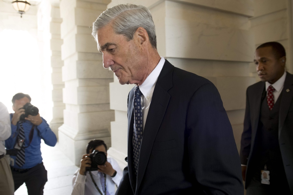 Rusia buscó asociarse con el equipo de Trump a finales de 2015: fiscal Mueller
