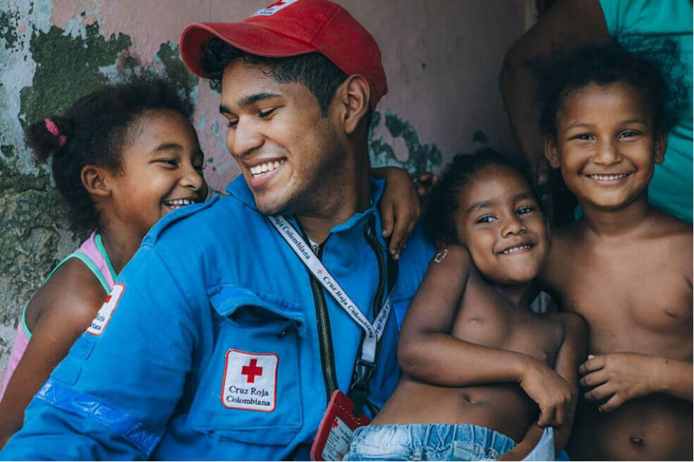 Cruz Roja Colombiana empieza su campaña “La Banderita” para recaudar fondos