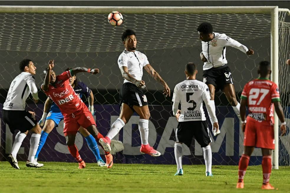 A Patriotas se le escapó la victoria ante Corinthians por la Sudamericana
