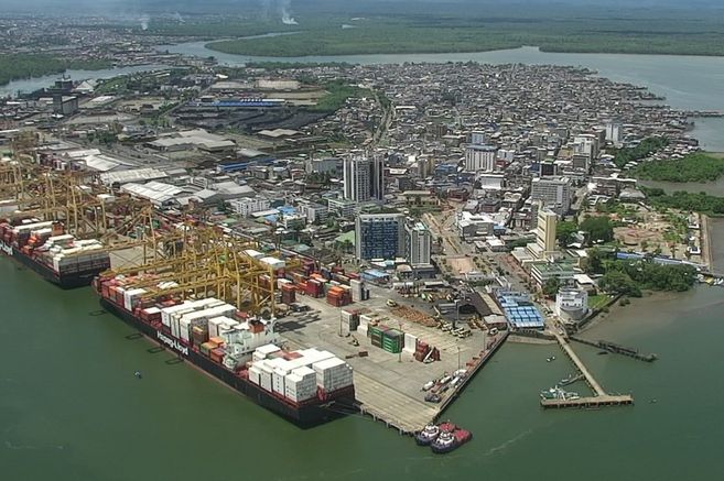 Director Marítimo de la Armada se va por diferencias con Duque sobre seguridad en B/ventura