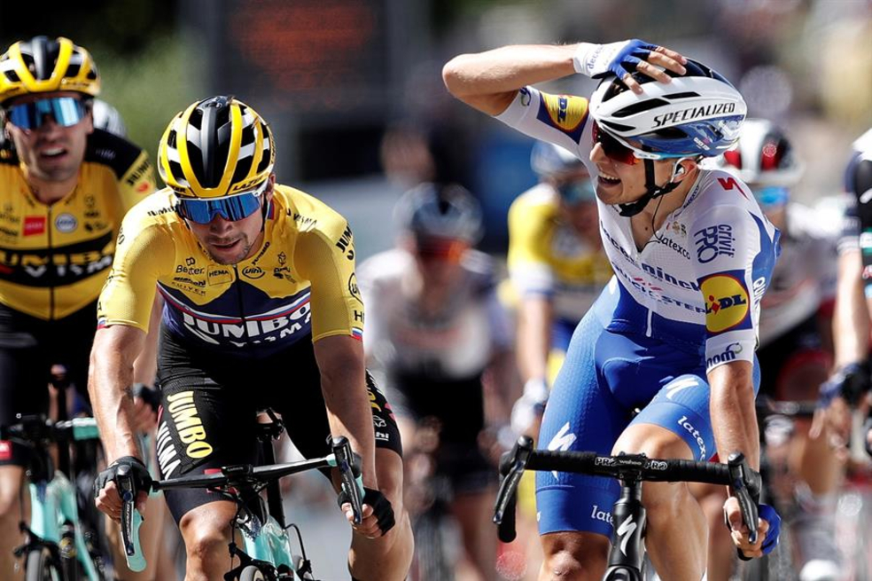 Jornada sin contratiempos para Egan Bernal y Nairo Quintana en el Tour de L’ain