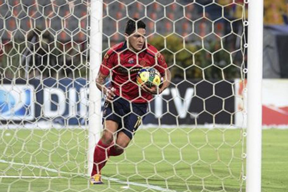 Medellín visita al Huila en busca de acomodarse en la Liga