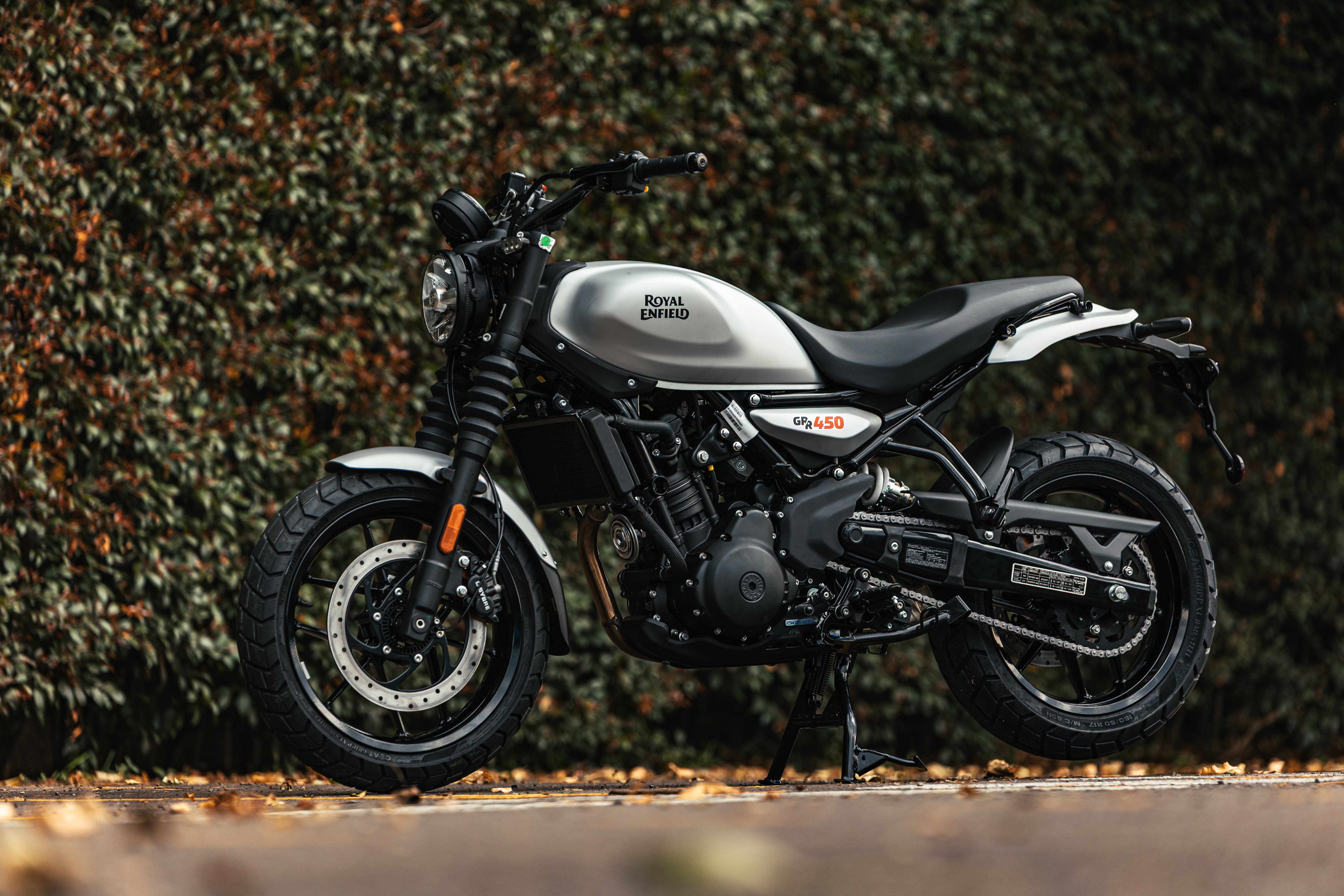Royal Enfield GRR 450.