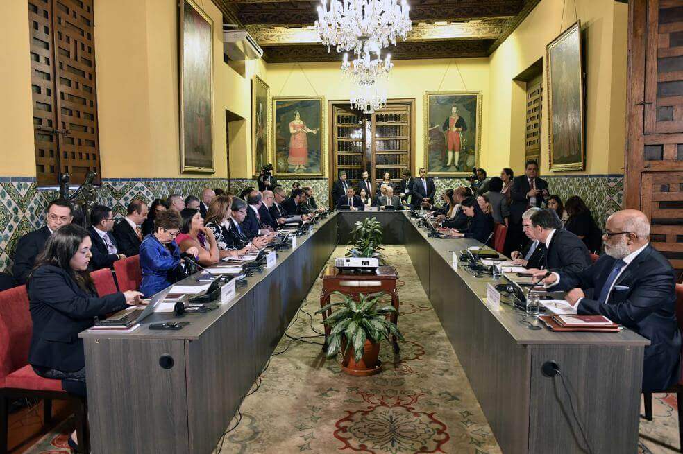 Miembros del Grupo de Lima hablan con Cuba para buscar solución en Venezuela