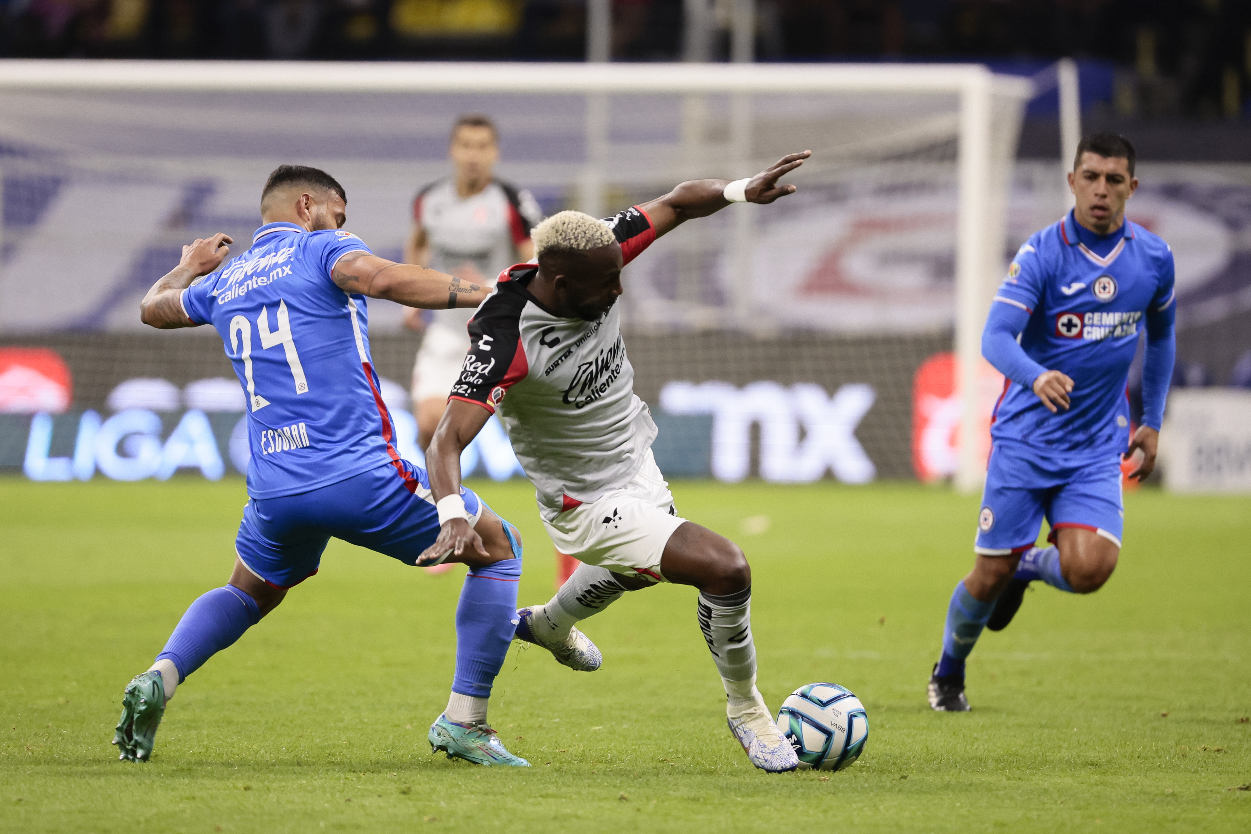 Julián Quiñones, figura del fútbol mexicano