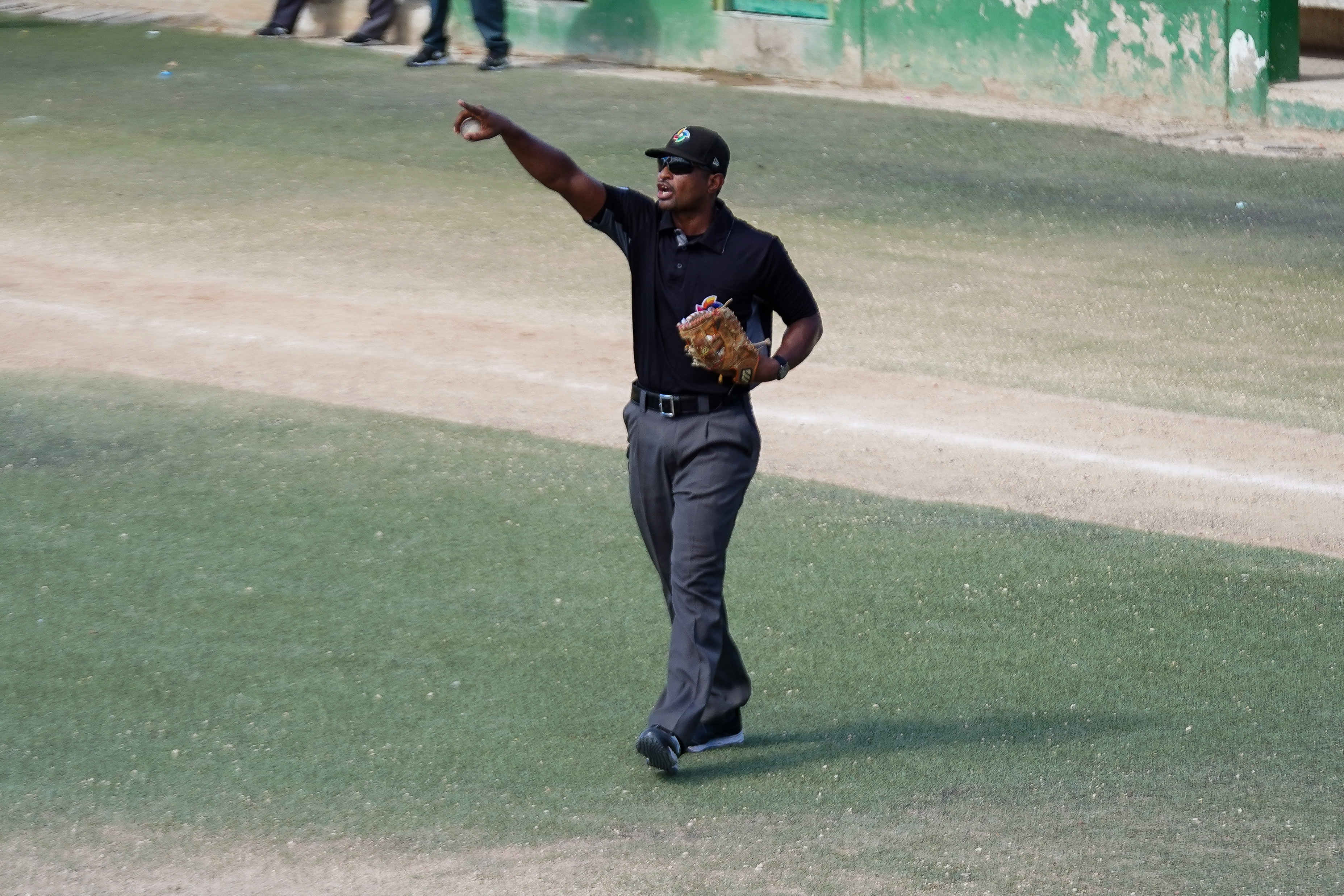 Ramiro Alfaro comenzó su carrera como umpire en el departamento de Bolívar.