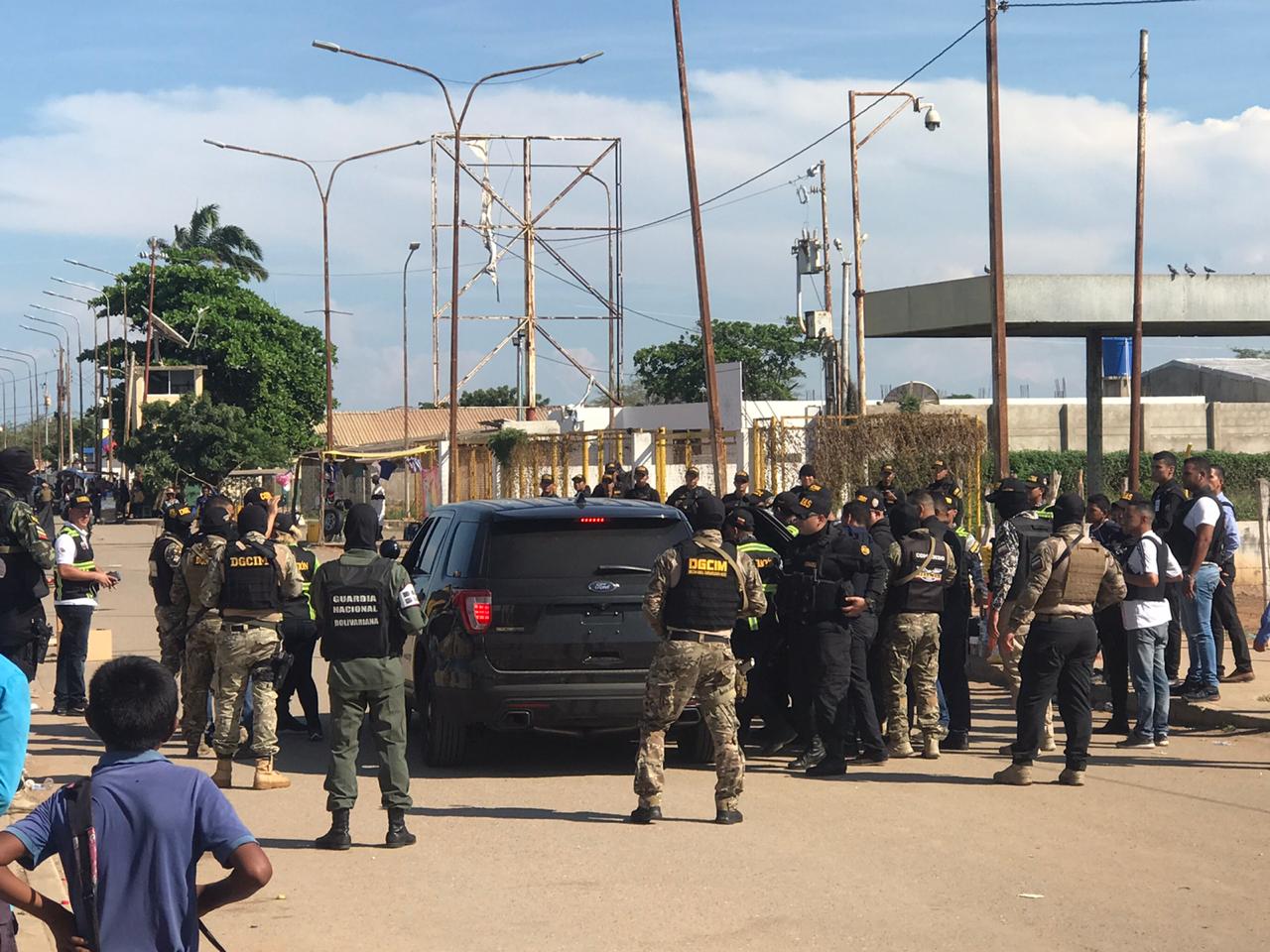 Migración Colombia expulsó a tres extranjeros que delinquían en el suroccidente de Bogotá