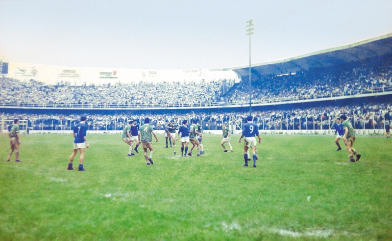 Cali y Millonarios en un partido en el estadio Pascual Guerrero de la capital vallecaucana, correspondiente al torneo colombiano, en 1963. / Archivo El Espectador