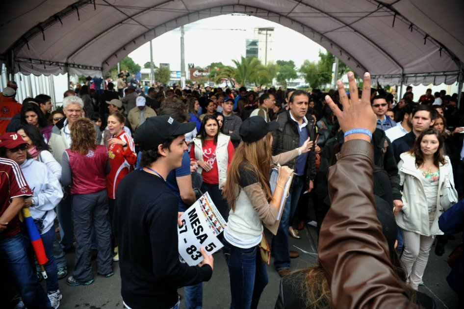 Miles de venezolanos votan en Latinoamérica, EEUU y Europa