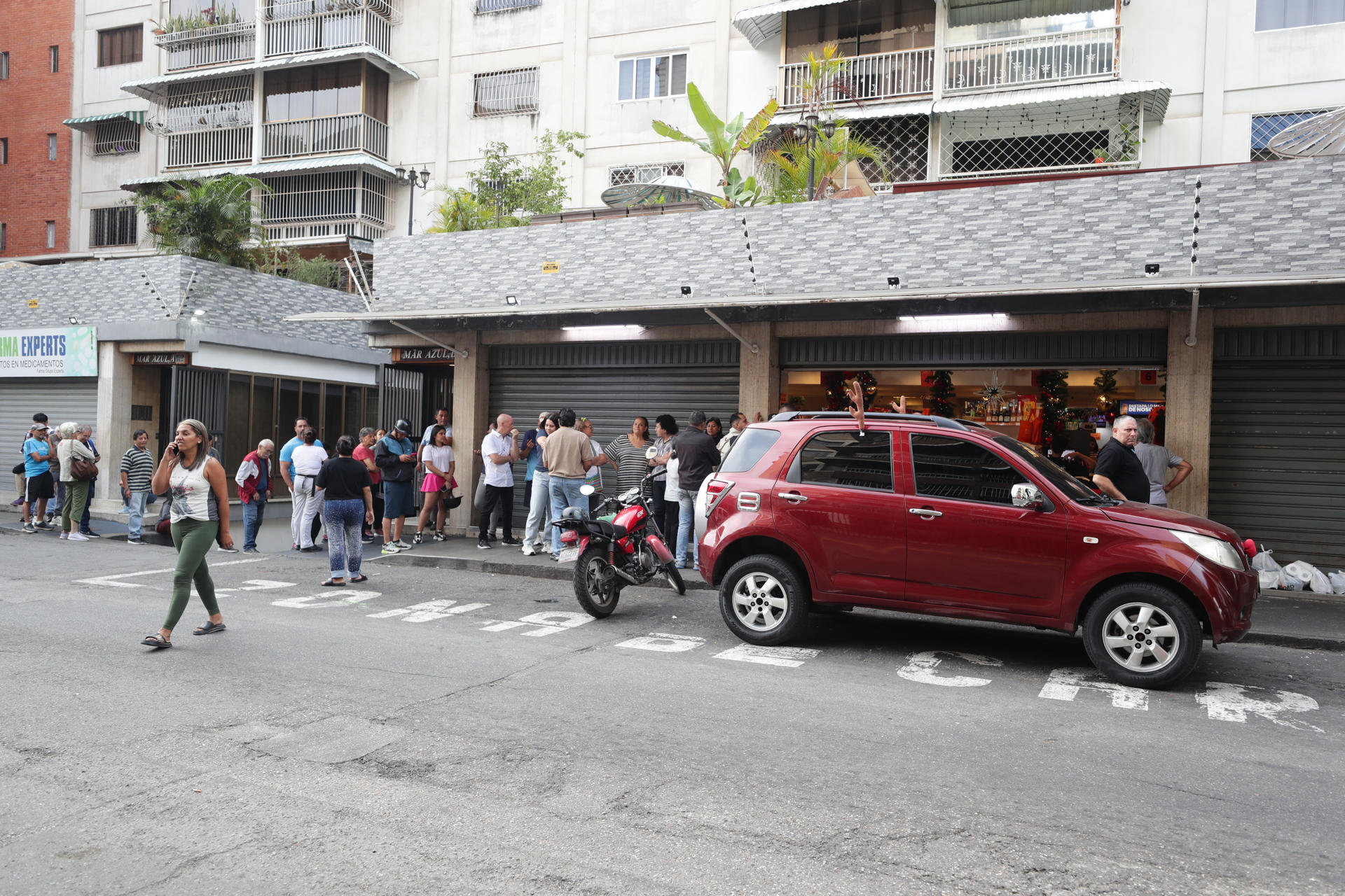 Caracas desierta y tiendas abarrotadas: así está la capital de Venezuela