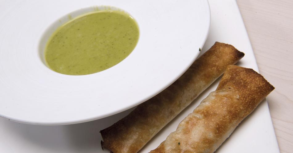 Crema de arveja, peras y berros