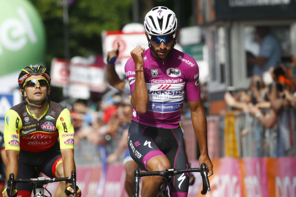 Las acrobacias de Fernando Gaviria en el Giro