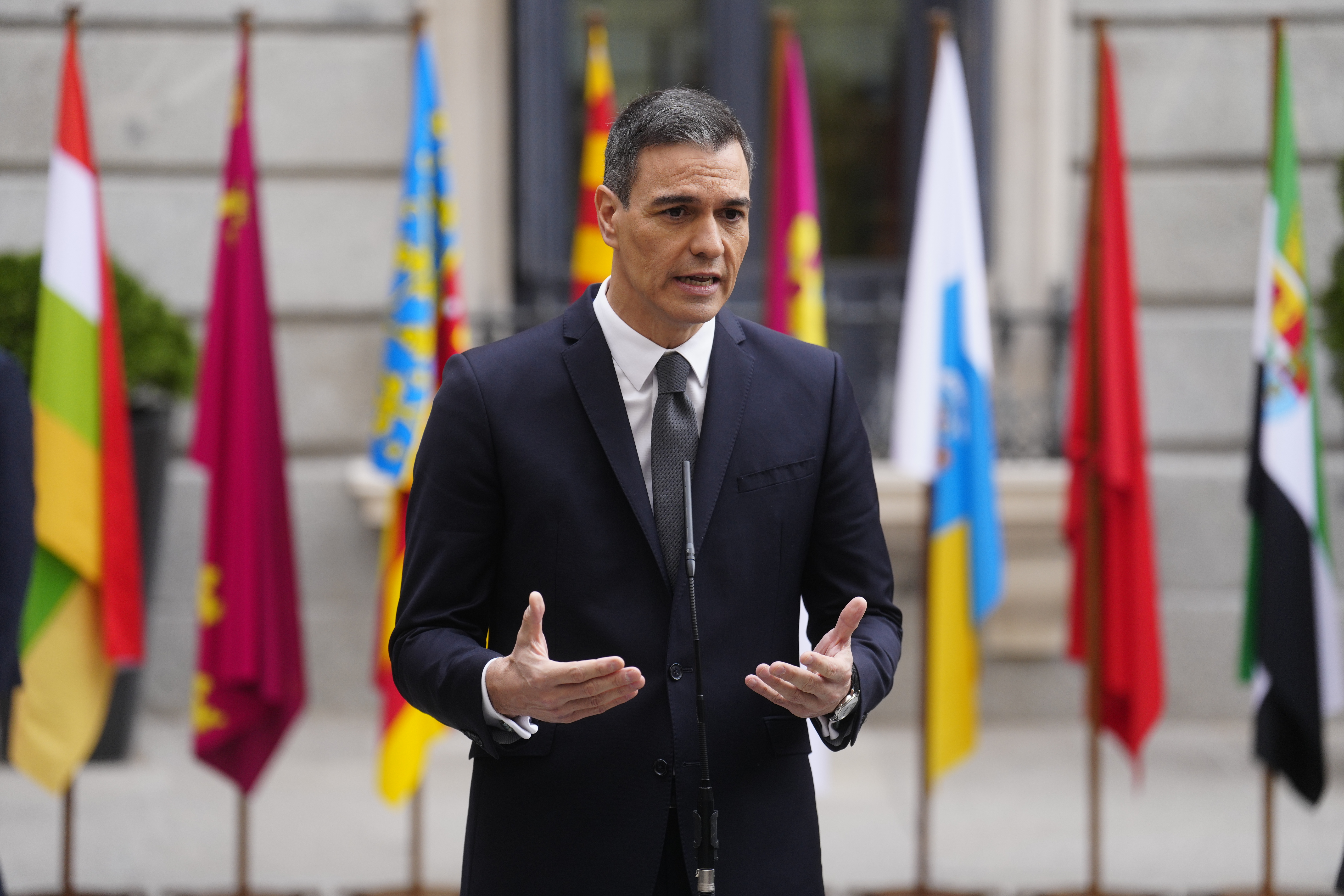 Congreso español debate polémica ley de amnistía para separatistas catalanes