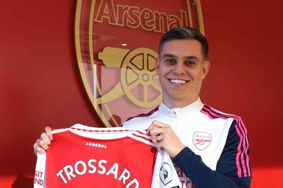 Arsenal se reforzó para mantenerse en la cima: fichó a Leandro Trossard