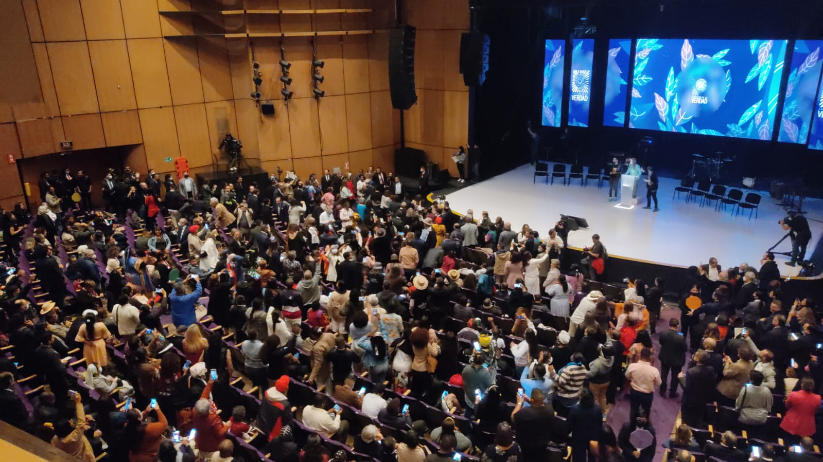 Víctimas, Petro y Francia Márquez: presentes en el evento del Informe Final