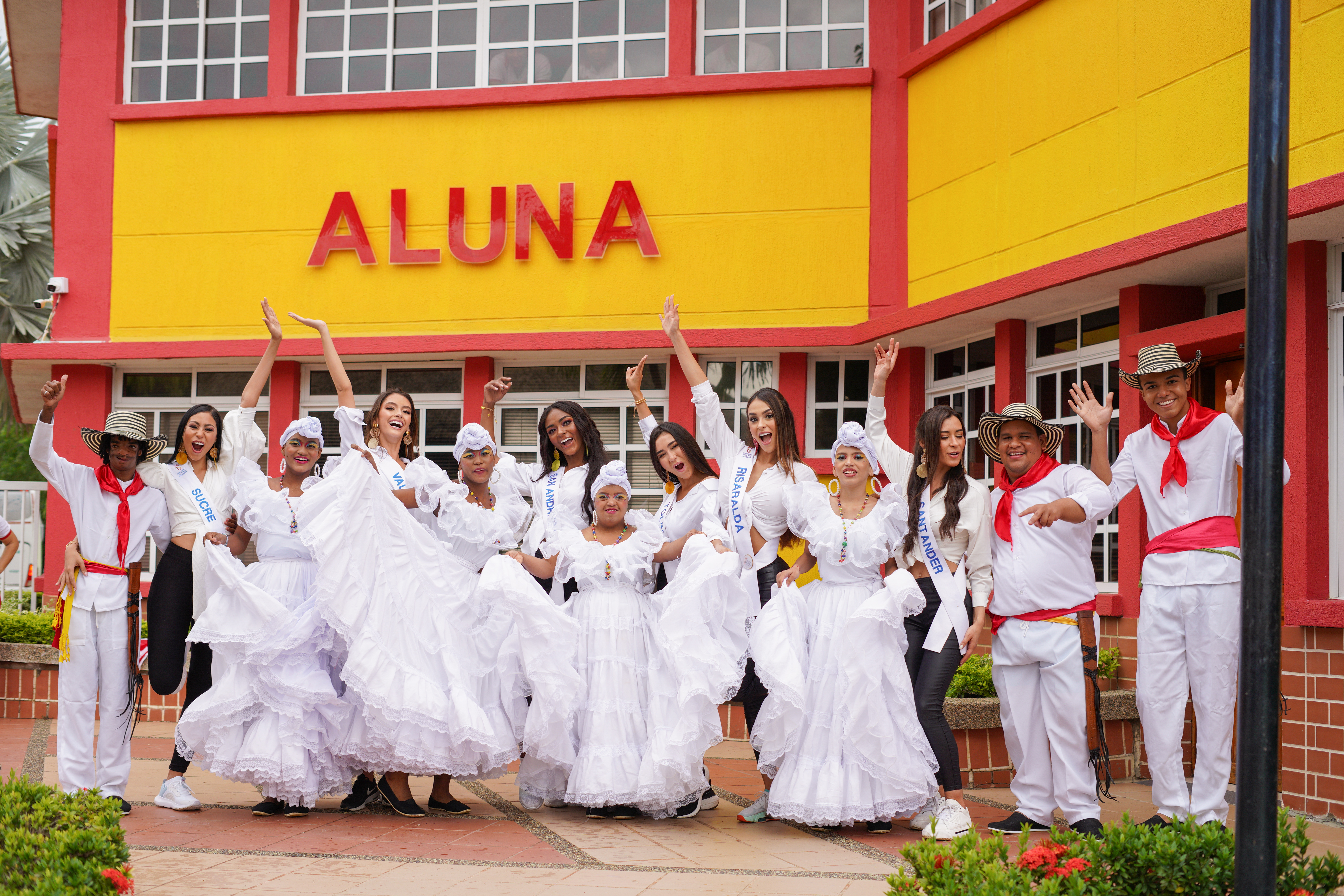 Las candidatas al CNB 2022 compartieron con los niños de la fundación Aluna