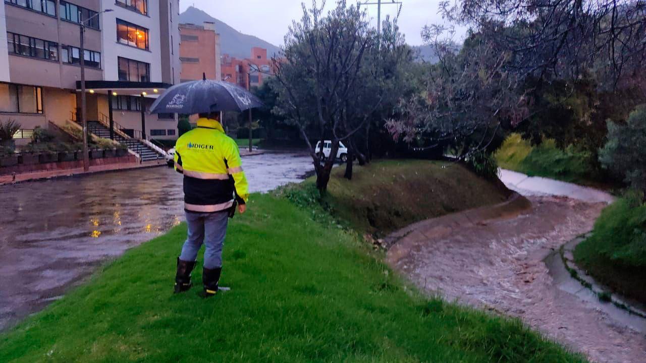 Emiten alerta ambiental en Bogotá por inundaciones