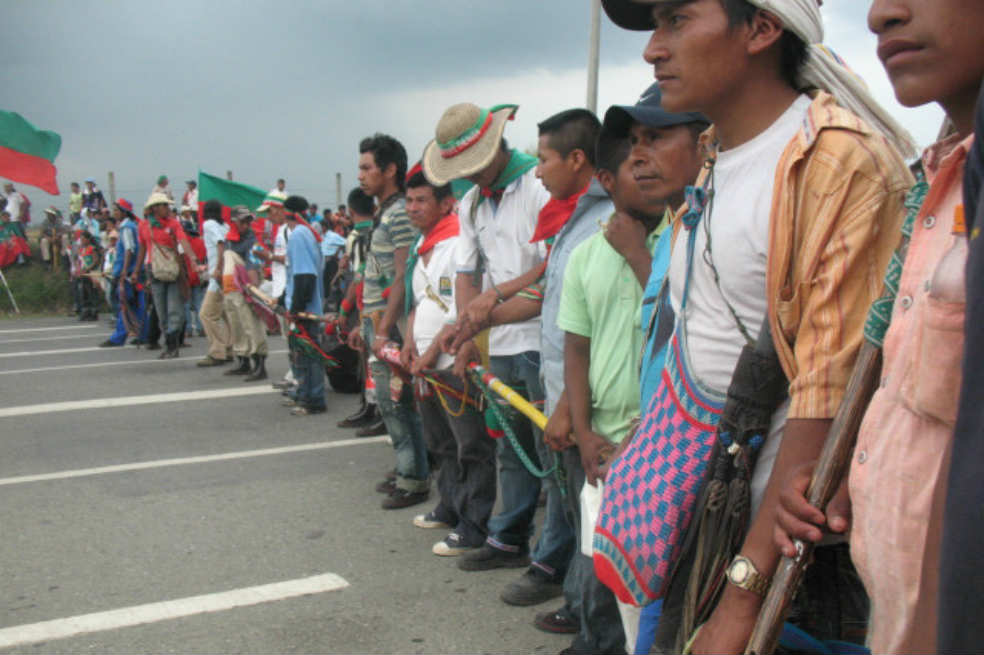 Denuncian desprotección de mujeres y minorías en el proceso de paz