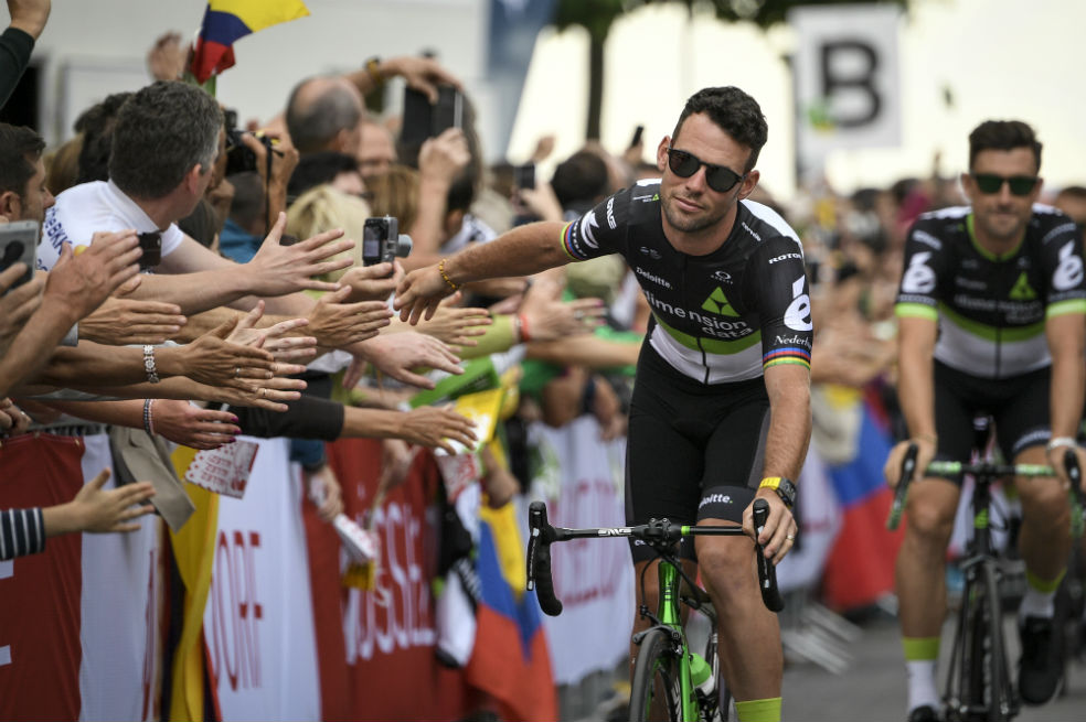 Cavendish trasladado al hospital tras violenta caída en el Tour