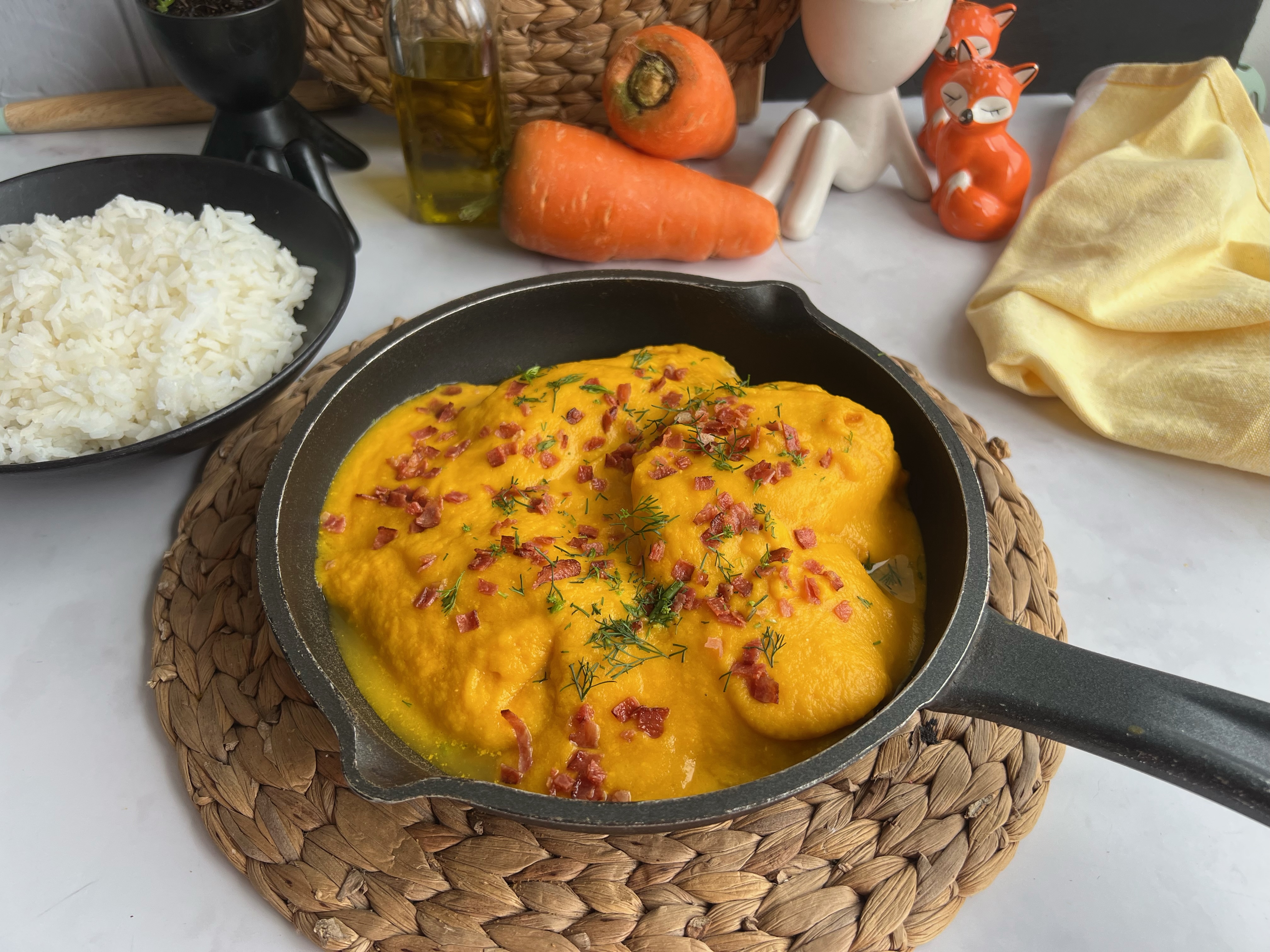 En 40 minutos prepara este pollo en salsa de zanahoria