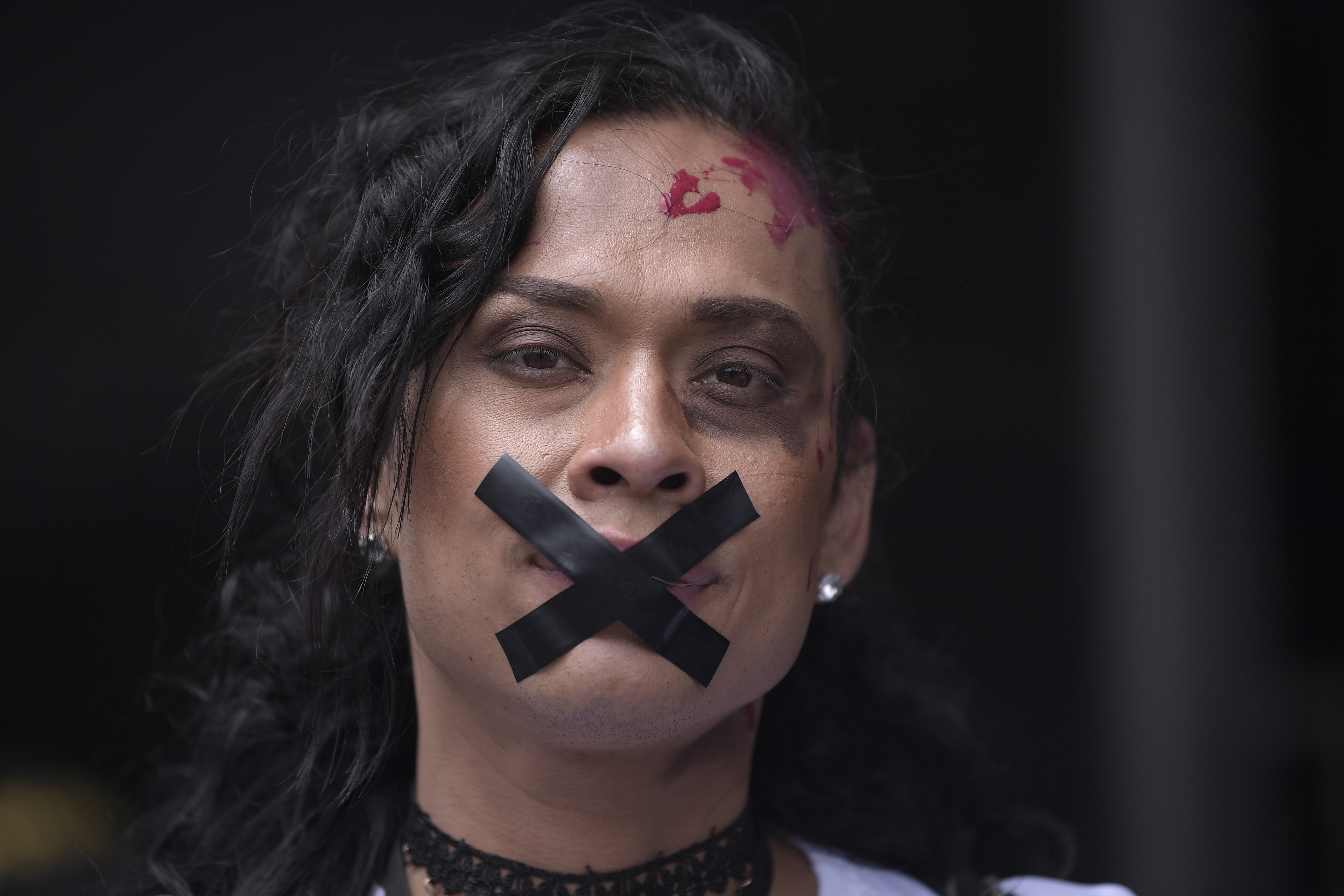 Cómo procurar justicia restaurativa al escuchar a las víctimas de violencia sexual