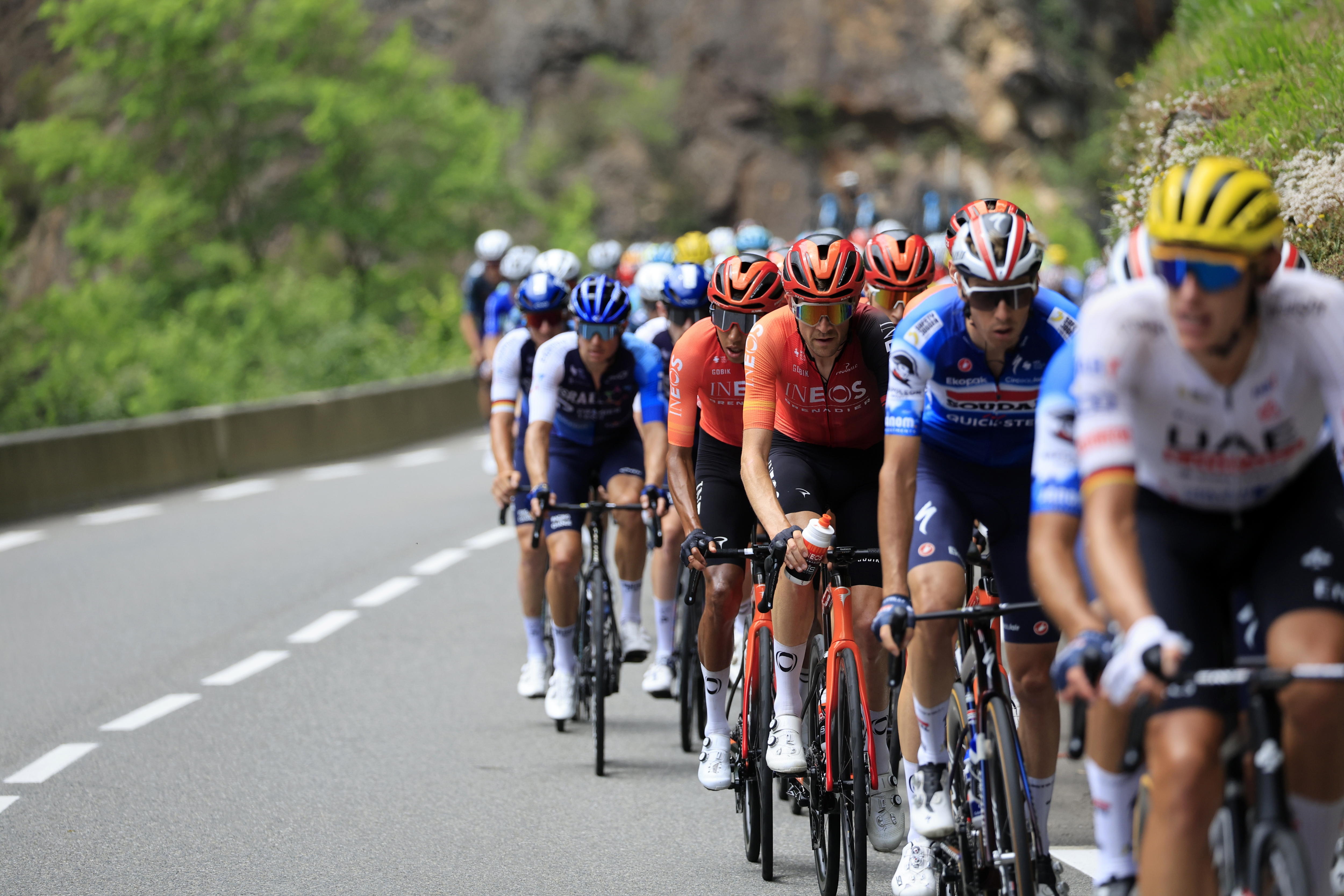 Colombiano se retiró del Tour de Francia y no fue Egan Bernal: ¿qué pasó?