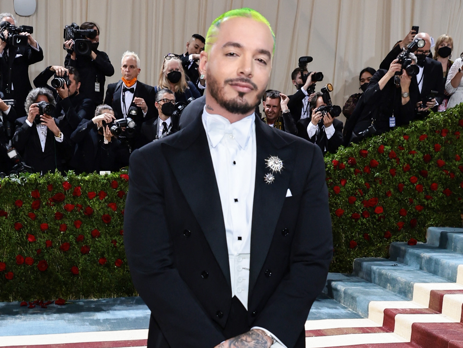 J Balvin en la Met Gala 2022.