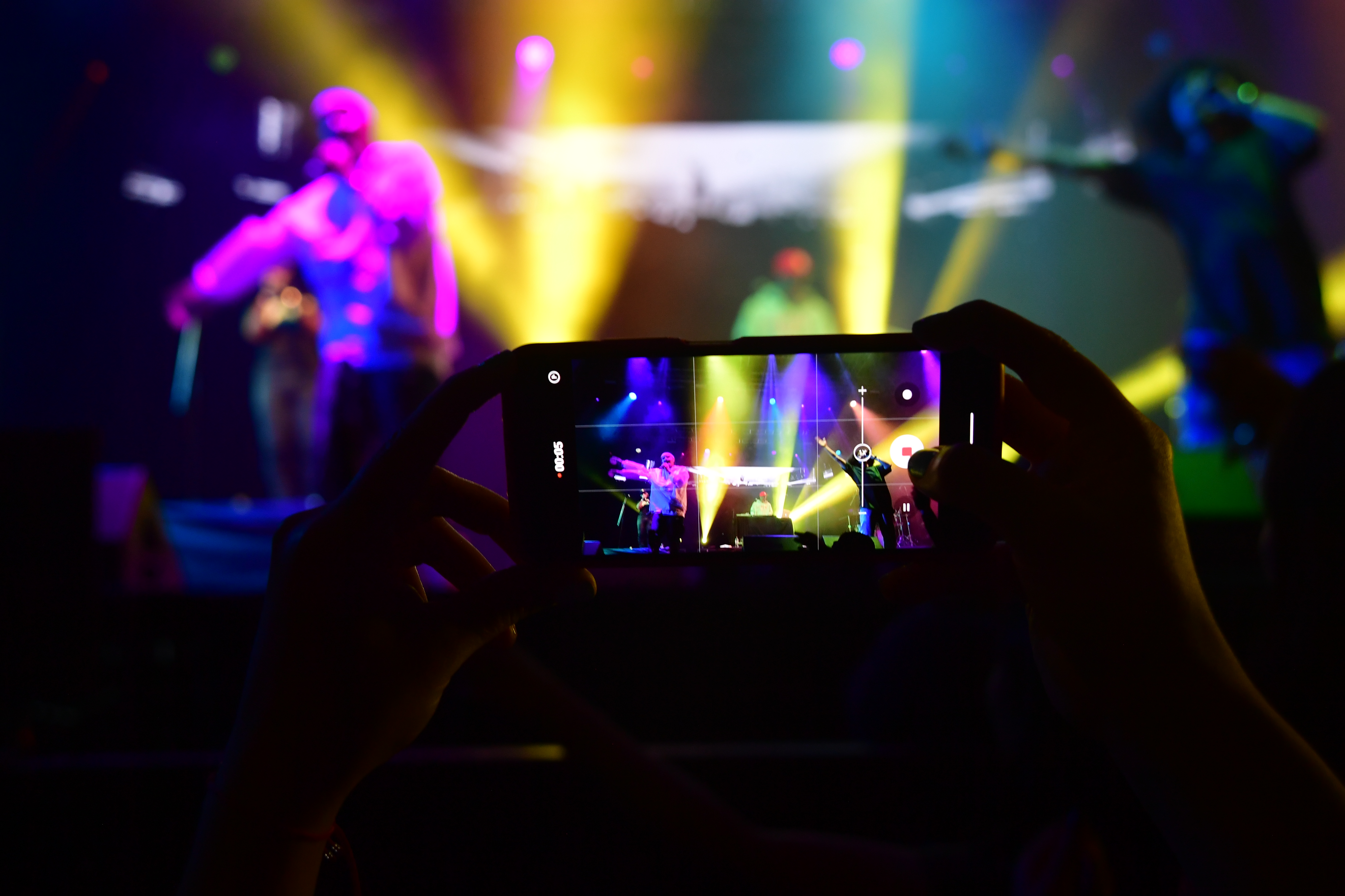 ¿Necesito usar tapabocas para ir a conciertos, estadios y centros comerciales?