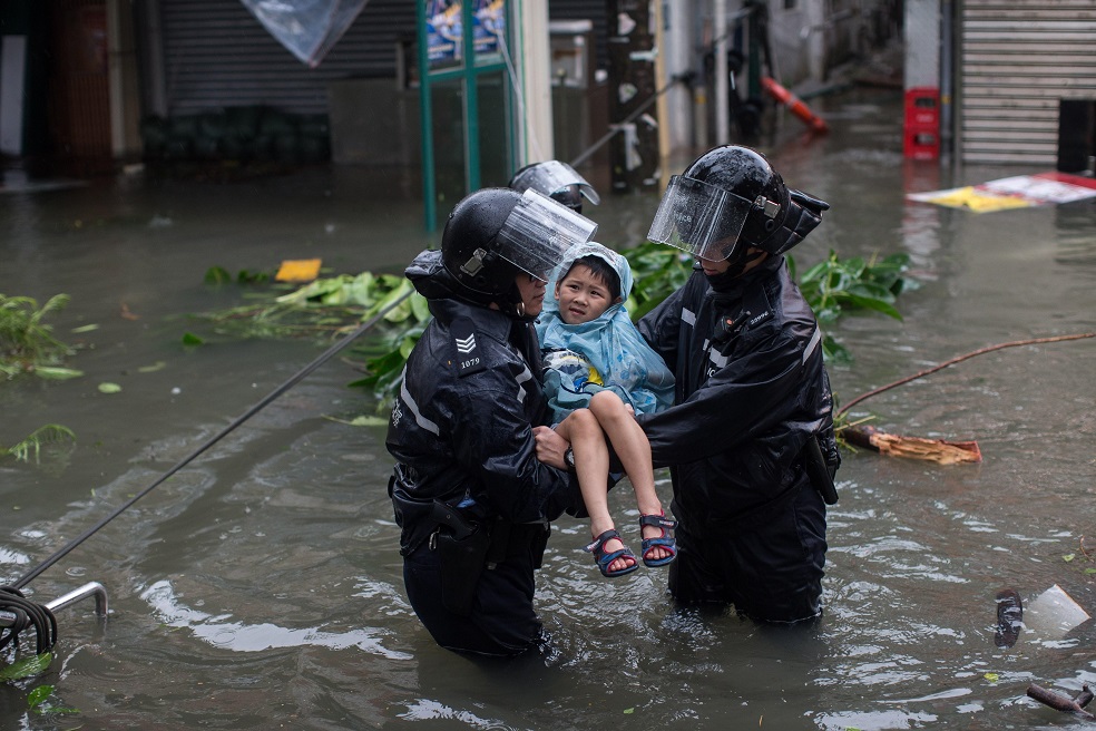 El supertifón Mangkhut llegó a China y dejó 59 muertos en Filipinas
