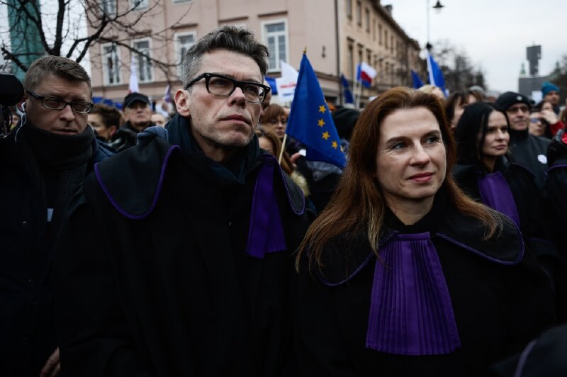 El juez que le plantó la cara al nacionalismo en Polonia