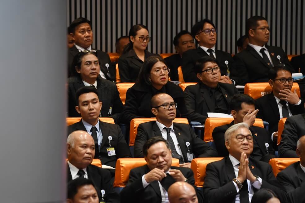 Tailandia inicia un periodo democrático con miedo de caer en una dictadura