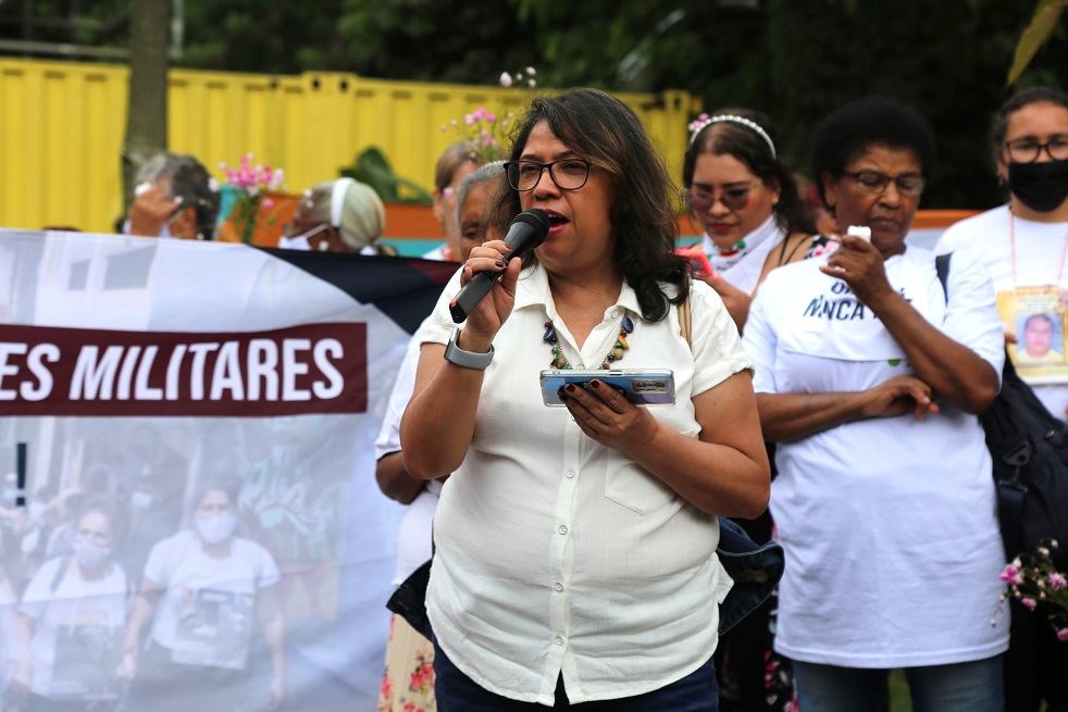 Adriana Arboleda es abogada de la Corporación Jurídica Libertad, ONG de derechos humanos que ha acompañado a la Comuna 13 desde finales de los años 90.