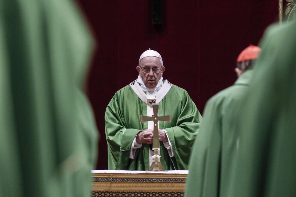 Las pautas del papa para acabar con abusos sexuales que no convencieron a las víctimas