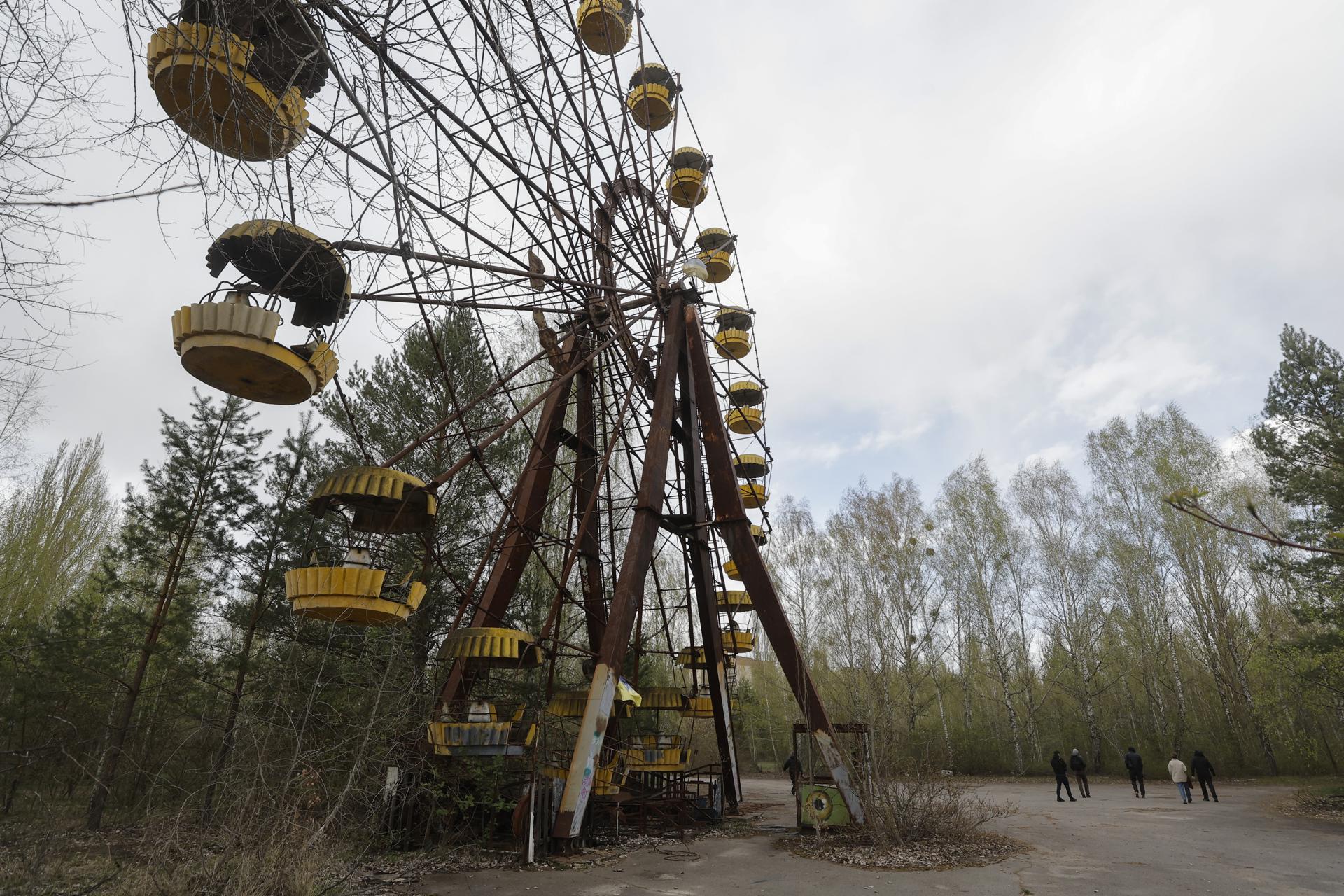 PRYPYATAT (Ukraine), 24/04/2026.- The abandoned city of Prypyatat near Chernobyl, Ukraine, 23 April 2026 (issued 24 April 2026). Ukraine will mark the 40th anniversary of the Chernobyl disaster on 26 April 2026. The explosion of reactor 4 of the Chernobyl nuclear power plant in the early hours of 26 April 1986 is still regarded as the worst nuclear disaster to date. (Ucrania) EFE/EPA/SERGEY DOLZHENKO
