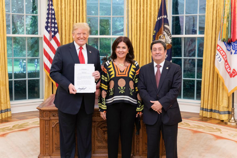 Francisco Santos se presentó ante Trump como nuevo embajador en EE.UU.